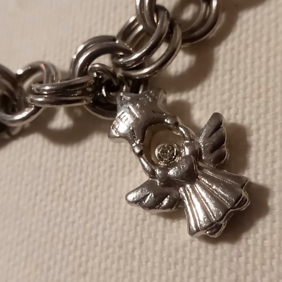 Stainless guardian angel circle link chain bracelet. 7.5 inches - Picture 4 of 6